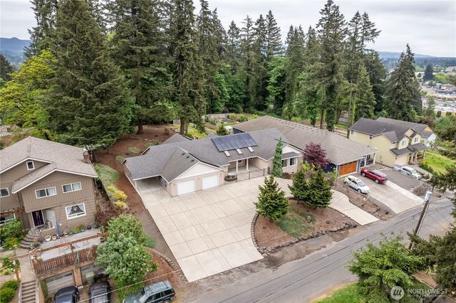 2336 W Castleman Street, Longview, WA 98632