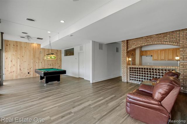 2903 Moon Lake Drive, West Bloomfield, MI 48323