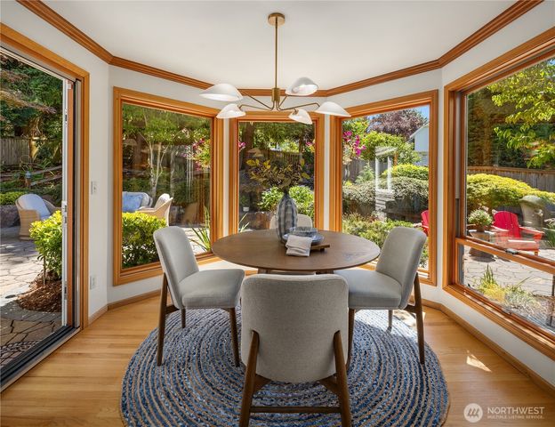 22525 SE 46th Place, Sammamish, WA 98075