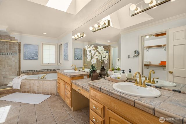 22525 SE 46th Place, Sammamish, WA 98075