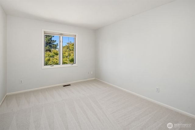22525 SE 46th Place, Sammamish, WA 98075
