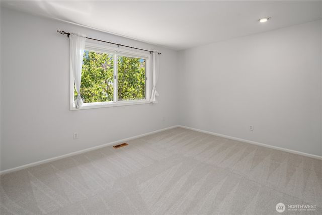 22525 SE 46th Place, Sammamish, WA 98075