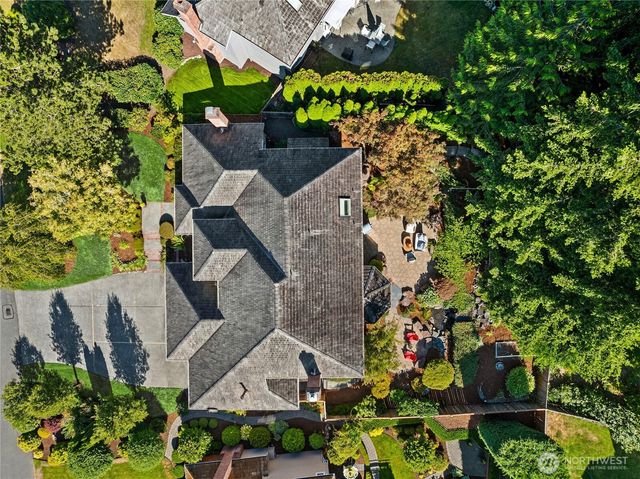 22525 SE 46th Place, Sammamish, WA 98075