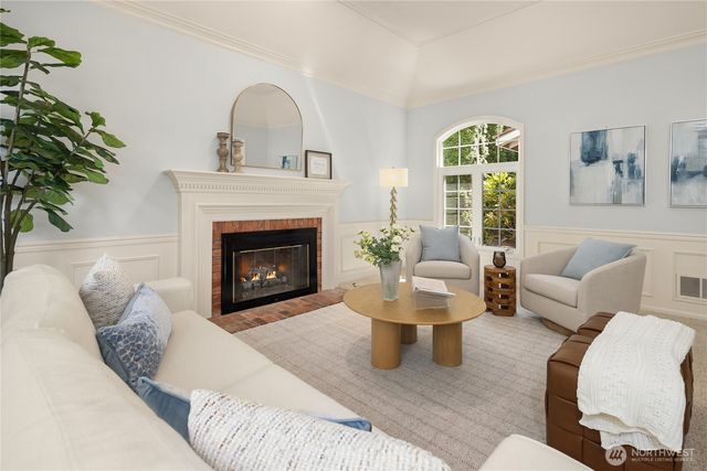 22525 SE 46th Place, Sammamish, WA 98075