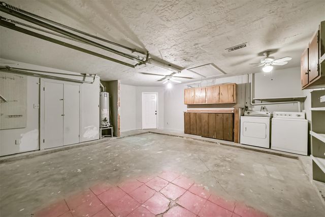 8711 Birdwood Road, Houston, TX 77074
