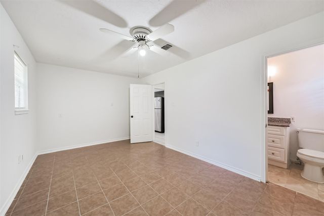 8711 Birdwood Road, Houston, TX 77074