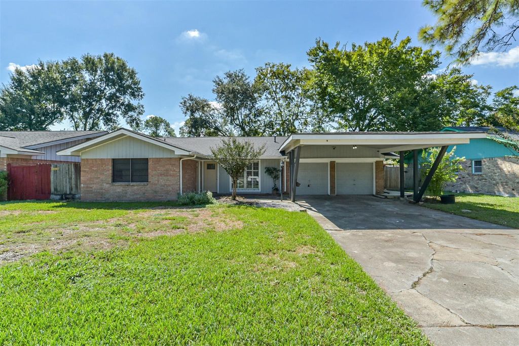 8711 Birdwood Road, Houston, TX 77074