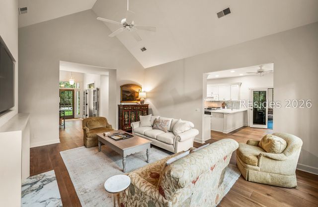 8 Chechessee Cir, Okatie, SC 29909
