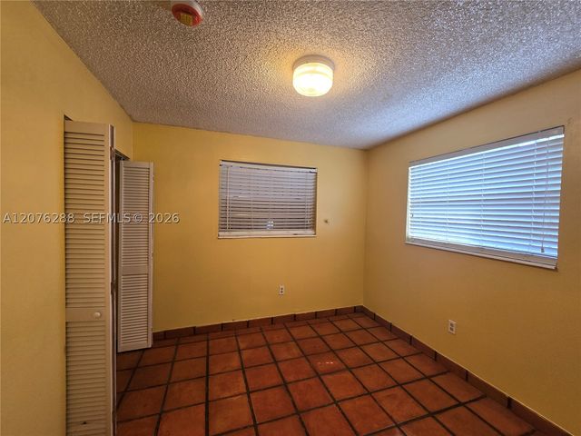11631 SW 182nd Ter 0, Miami, FL 33157
