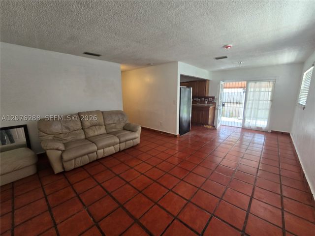11631 SW 182nd Ter 0, Miami, FL 33157