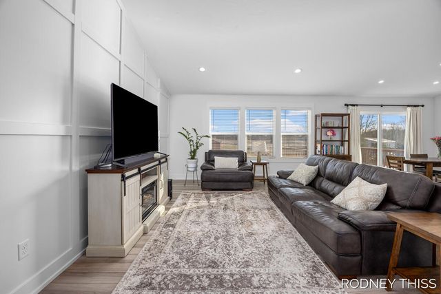 5436 Camfield Drive, Allendale, MI 49401