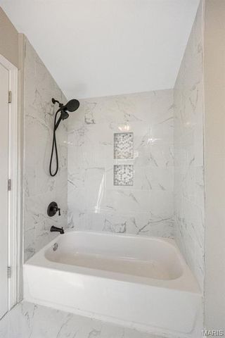 1088 Key West Avenue, St Louis, MO 63119