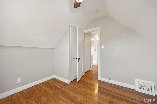 1088 Key West Avenue, St Louis, MO 63119