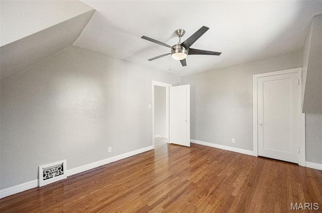 1088 Key West Avenue, St Louis, MO 63119