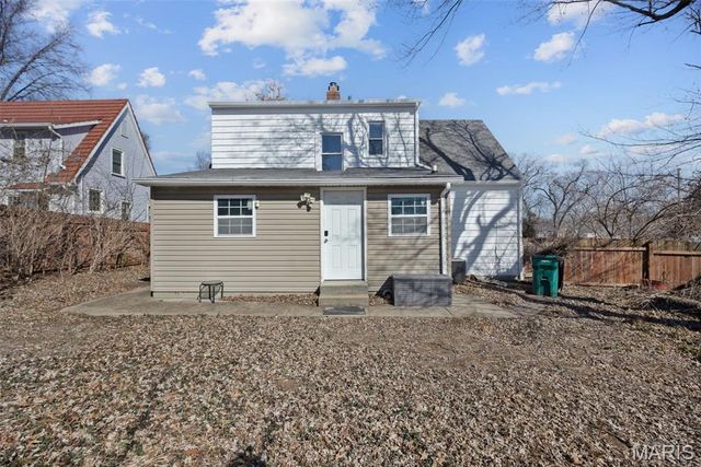 1088 Key West Avenue, St Louis, MO 63119