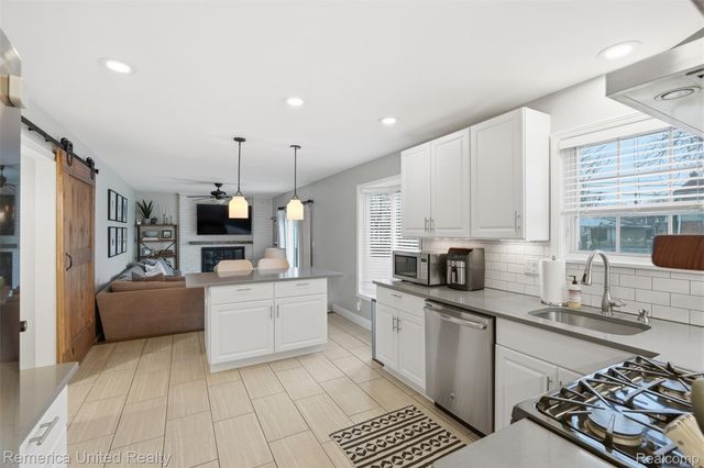 36408 Rayburn Street, Livonia, MI 48154