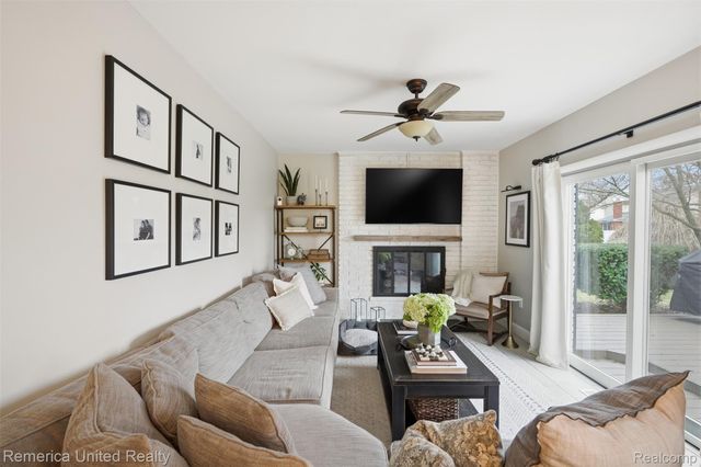 36408 Rayburn Street, Livonia, MI 48154