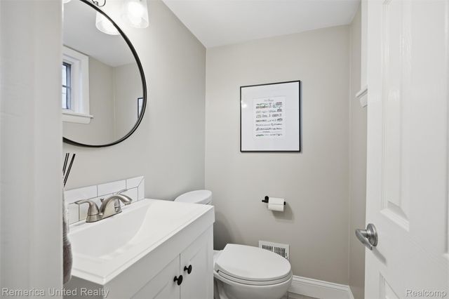 36408 Rayburn Street, Livonia, MI 48154