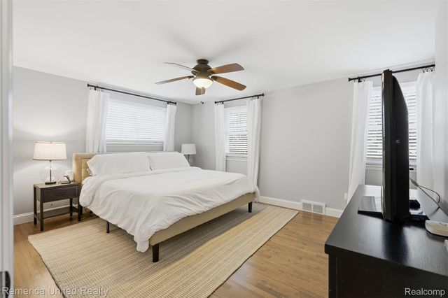 36408 Rayburn Street, Livonia, MI 48154