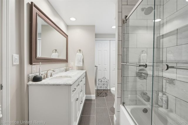 36408 Rayburn Street, Livonia, MI 48154