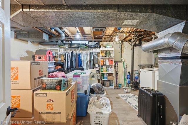 36408 Rayburn Street, Livonia, MI 48154