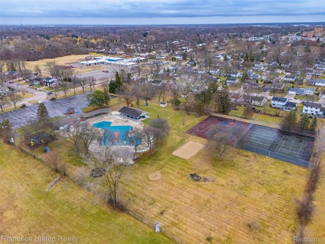 36408 Rayburn Street, Livonia, MI 48154