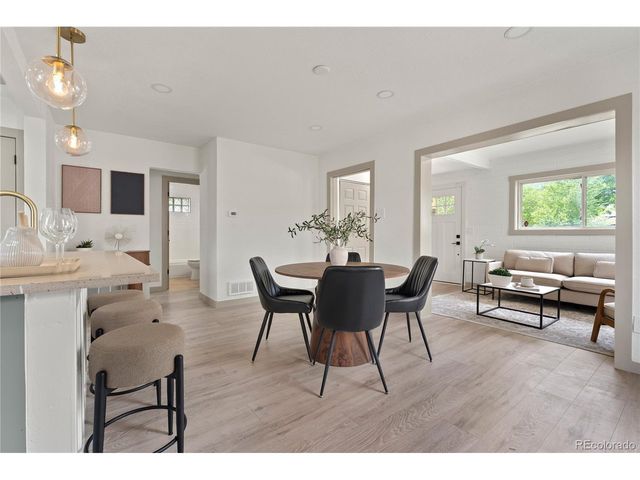 1716 Nome St, Aurora, CO 80010