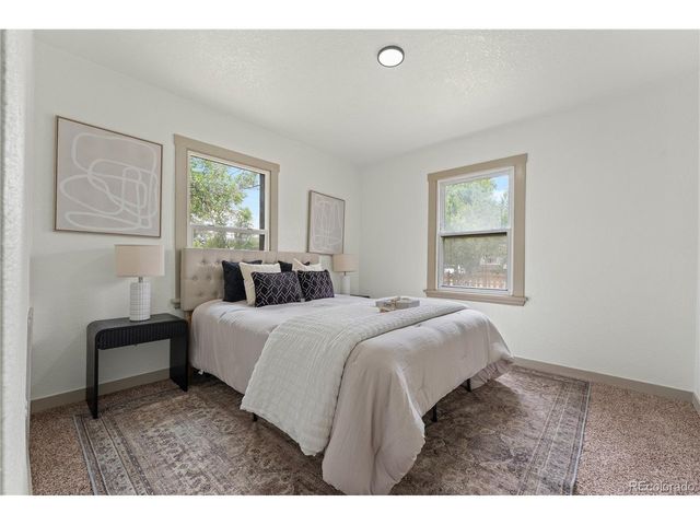 1716 Nome St, Aurora, CO 80010