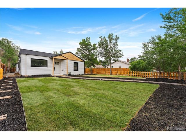 1716 Nome St, Aurora, CO 80010