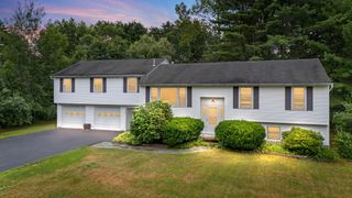 17 May Drive, Merrimack, NH 03054