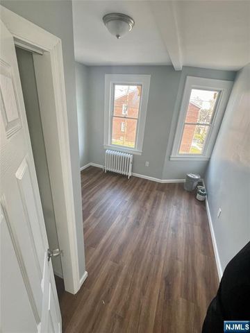 129 Dewey Street, Newark, NJ 07112