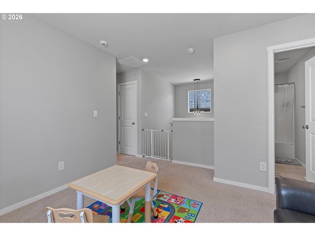 17514 Nw 10TH Ave, Ridgefield, WA 98642