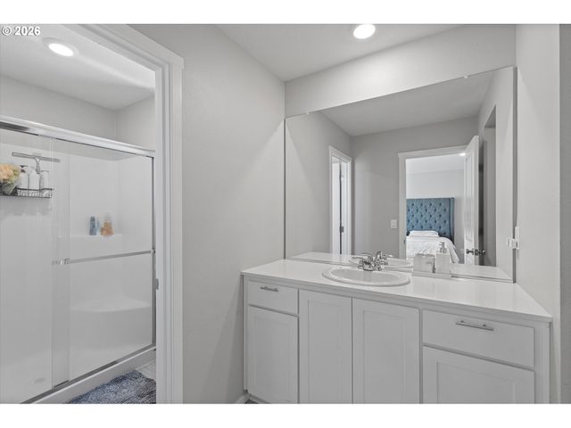 17514 Nw 10TH Ave, Ridgefield, WA 98642