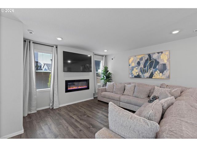 17514 Nw 10TH Ave, Ridgefield, WA 98642