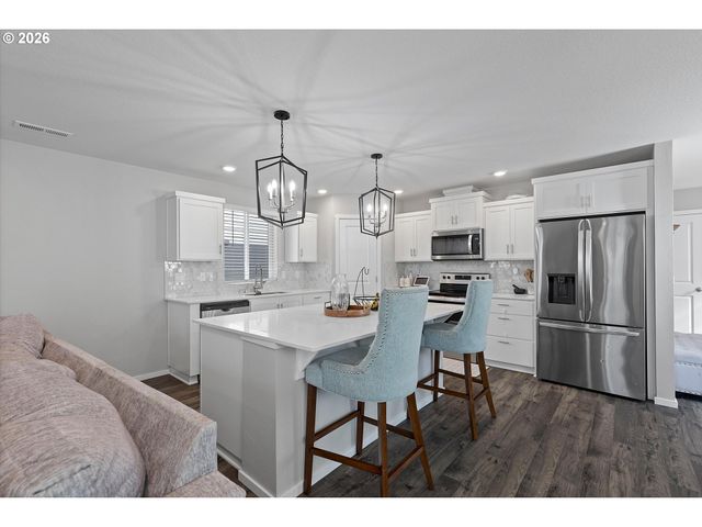 17514 Nw 10TH Ave, Ridgefield, WA 98642