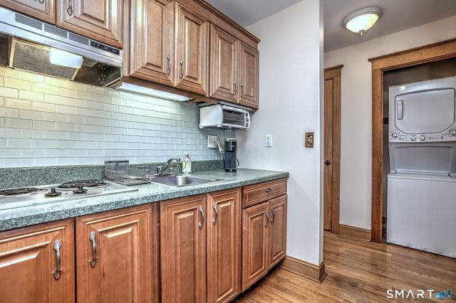 48 Winthrop Court, Milford, CT 06460