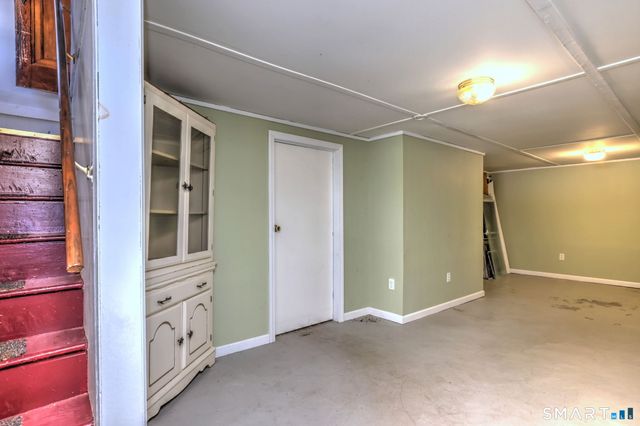 48 Winthrop Court, Milford, CT 06460