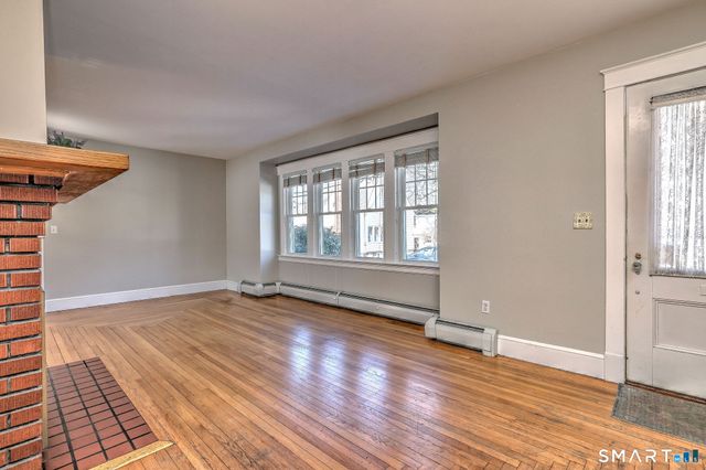 48 Winthrop Court, Milford, CT 06460