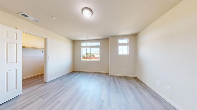 5636 Landon Ln, Riverbank, CA 95367