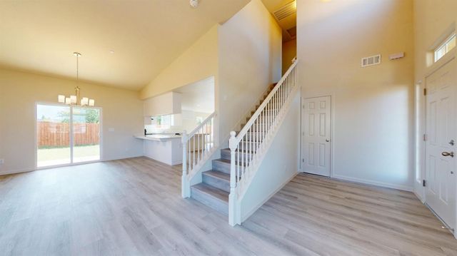 5636 Landon Ln, Riverbank, CA 95367