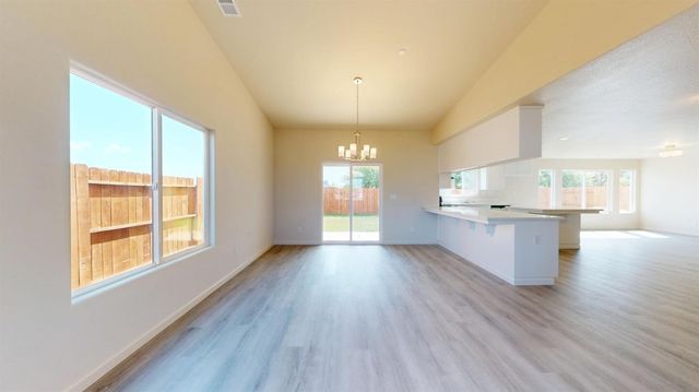 5636 Landon Ln, Riverbank, CA 95367