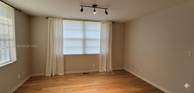 7680 NW 18th St 101, Margate, FL 33063