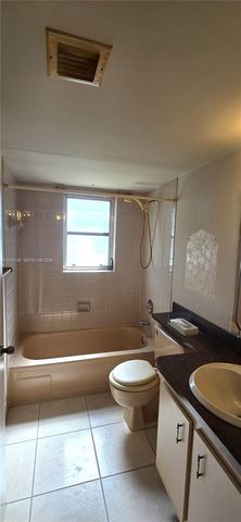 7680 NW 18th St 101, Margate, FL 33063