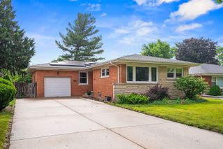 513 S William Street, Mount Prospect, IL 60056