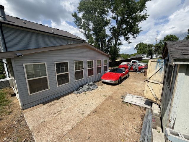 605 Ashlawn Ct, Nashville, TN 37211