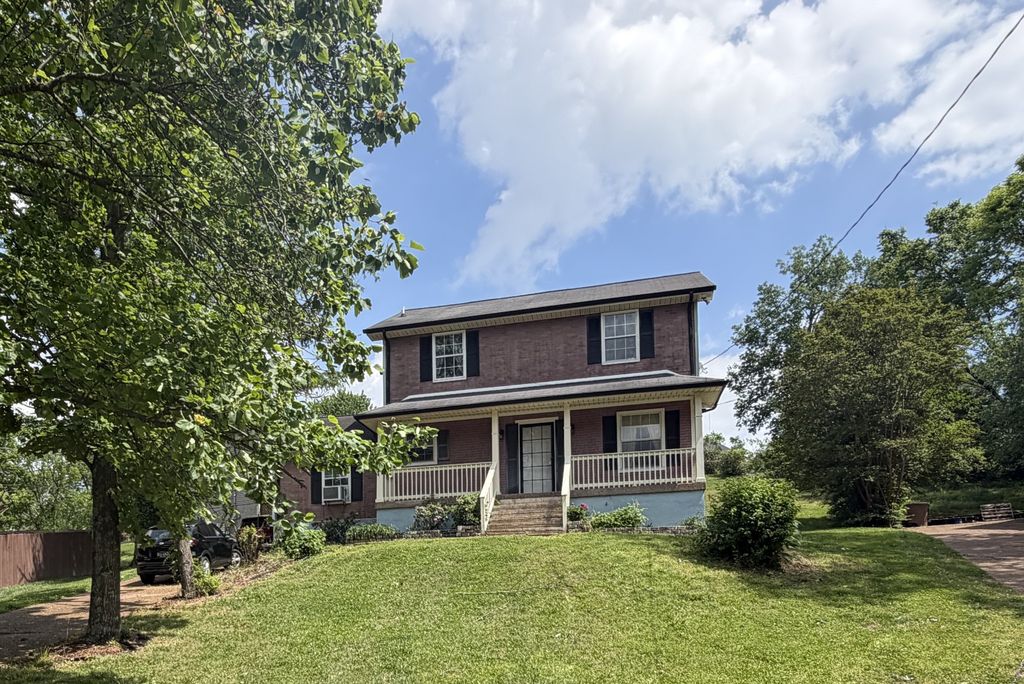 605 Ashlawn Ct, Nashville, TN 37211