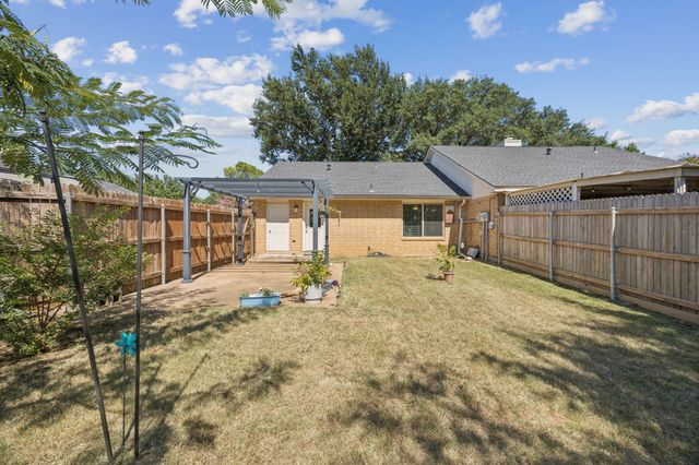 2915 Kathleen Lane, Euless, TX 76039