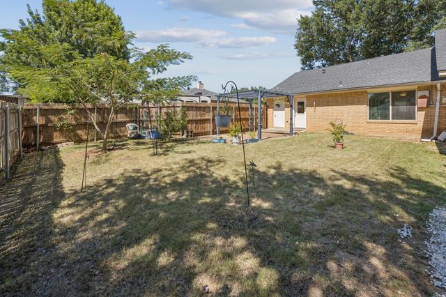 2915 Kathleen Lane, Euless, TX 76039