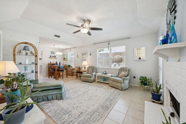 2915 Kathleen Lane, Euless, TX 76039