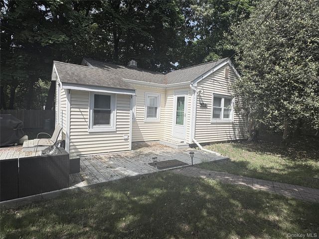 533, Westhampton Beach, NY 11978